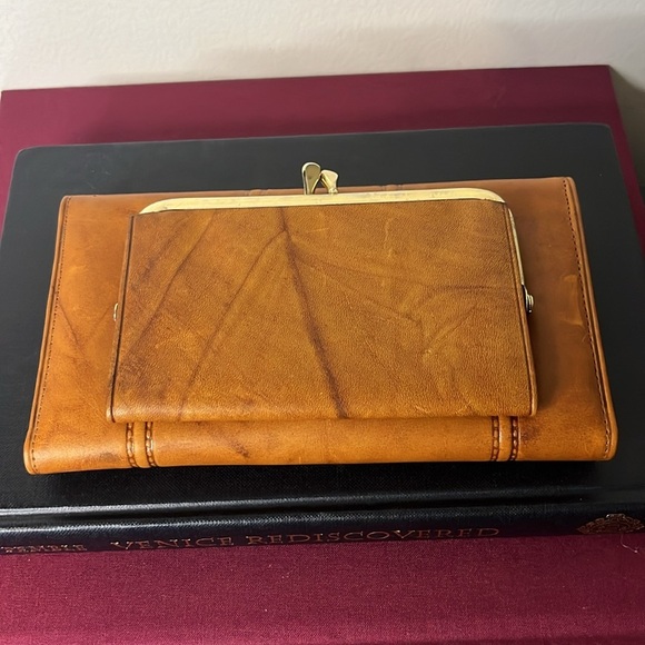 Vintage 1970s Di Lido Genuine Cowhide Leather Caramel Brown Checkbook Wallet - Picture 5 of 14